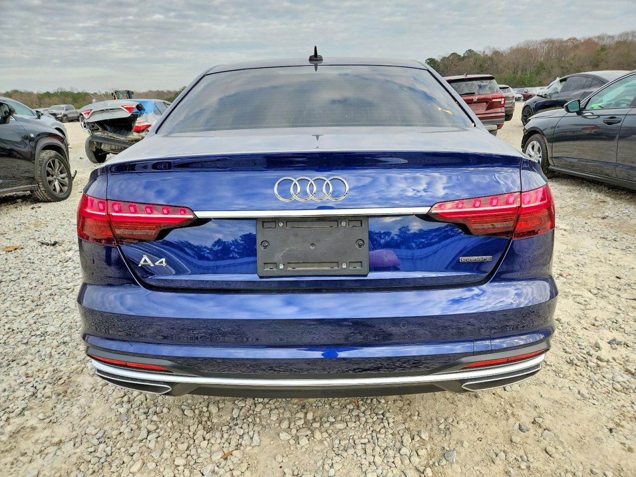 2024 Audi A4 Premium 40 - Фото 6