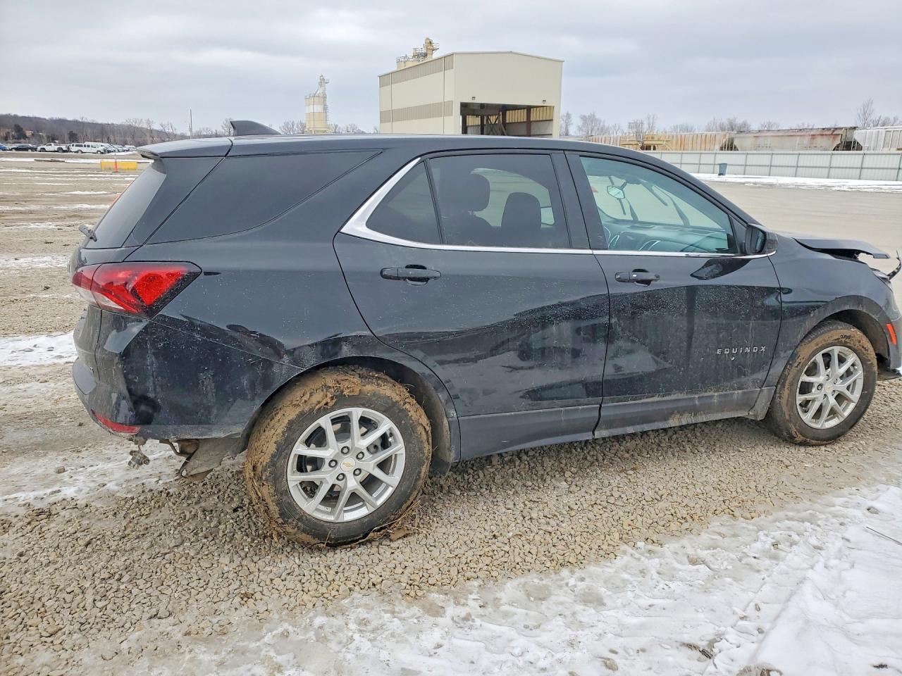 2022 Chevrolet Equinox Lt - Image 3