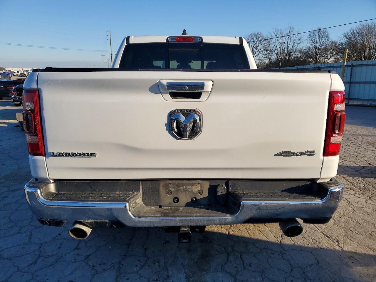 2020 Ram 1500 Laramie - Фото 6