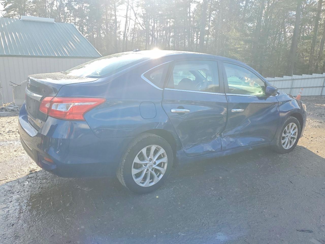 2018 Nissan Sentra S - Фото 3