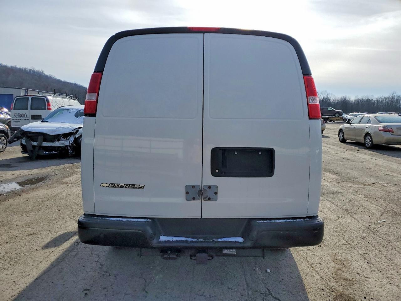 2021 Chevrolet Express G2500 - Фото 6