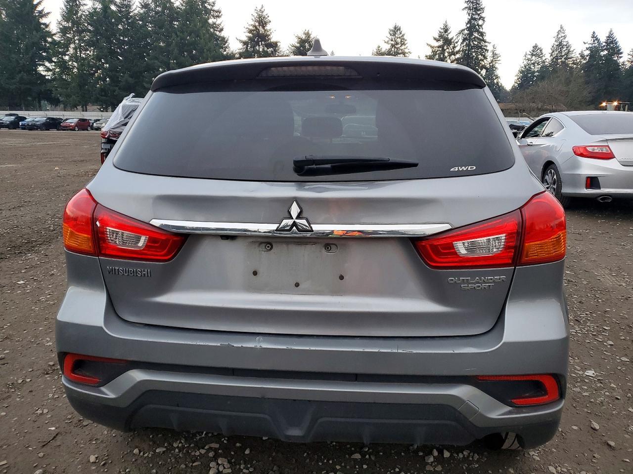 2018 Mitsubishi Outlander Sport Es - Image 6