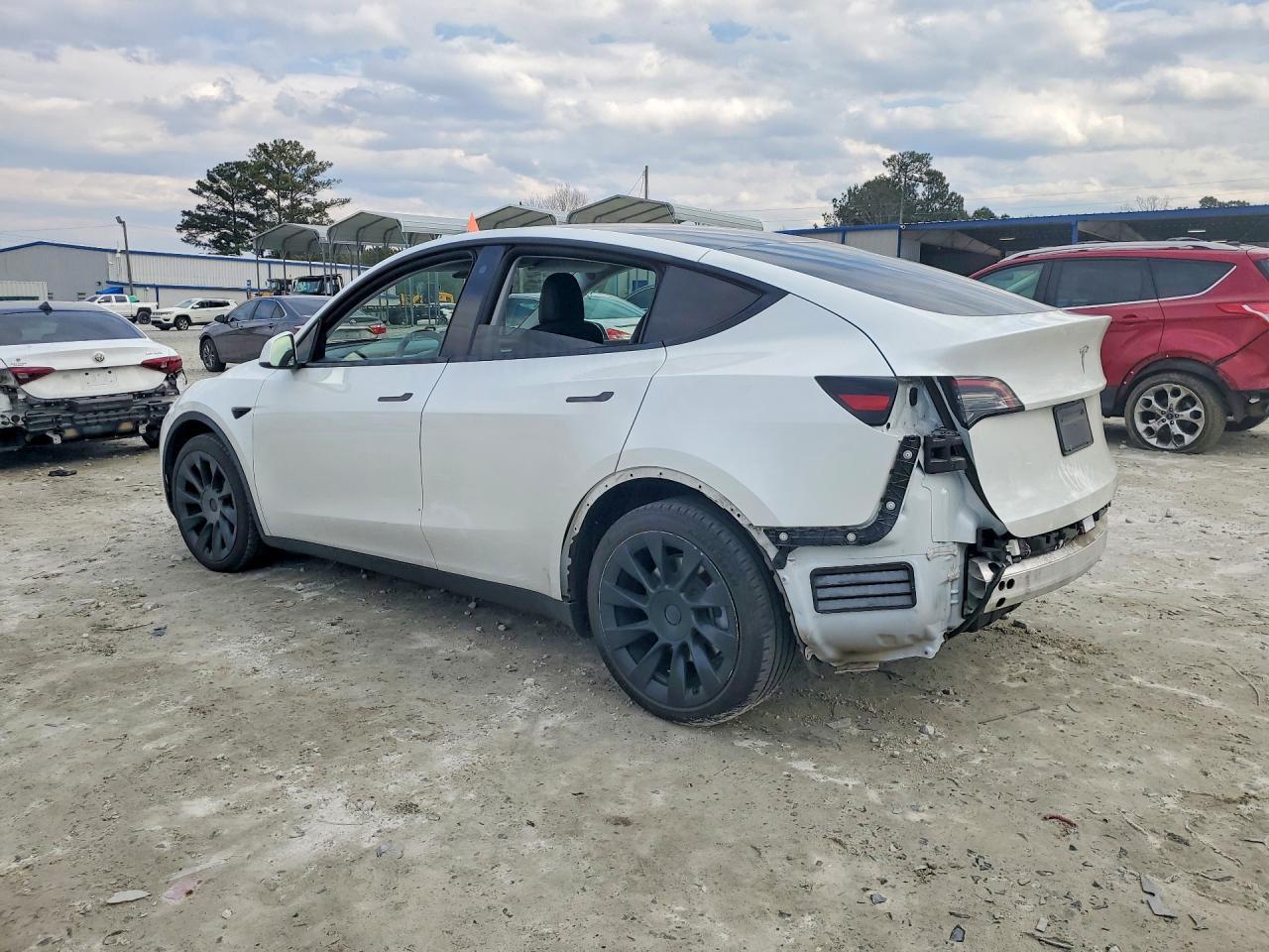 2021 Tesla Model Y - Фото 2