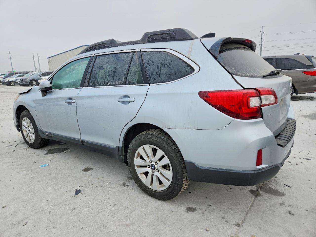 2016 Subaru Outback 2.5I Premium - Image 2