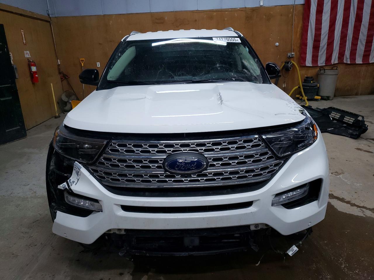 2021 Ford Explorer Limited - Image 5