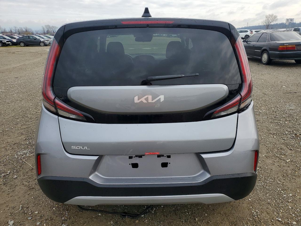 2025 Kia Soul Lx - Image 6