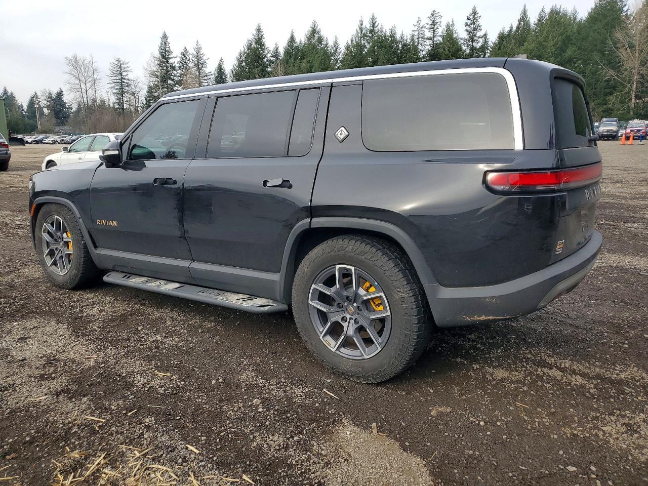 2023 Rivian R1S Adventure - Фото 2