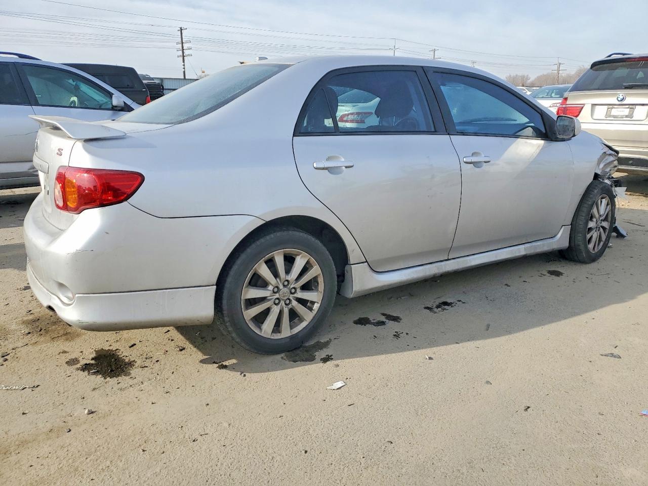 2010 Toyota Corolla - Фото 3