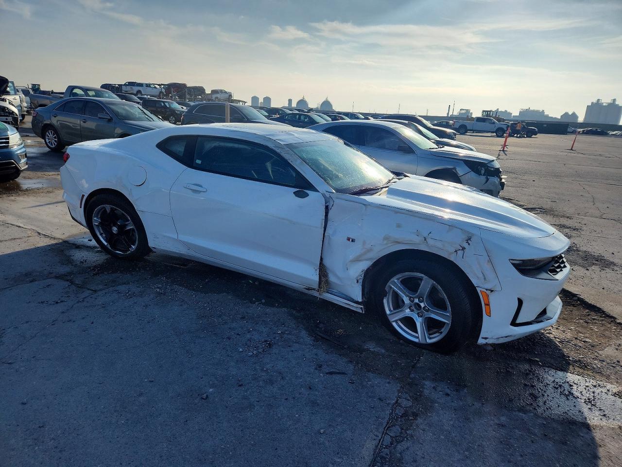 2022 Chevrolet Camaro Ls - Фото 4