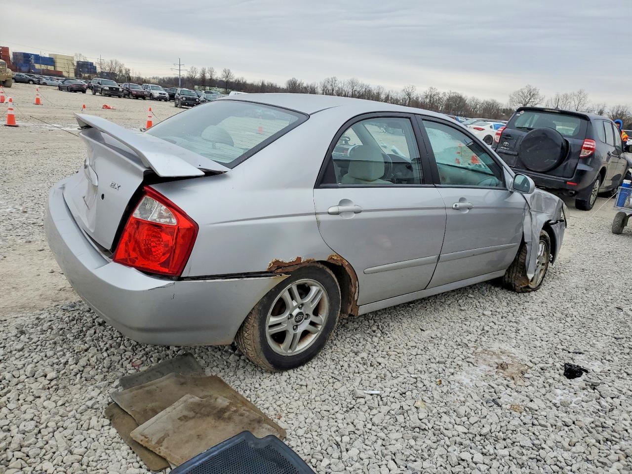 2005 Kia Spectra Lx - Image 3