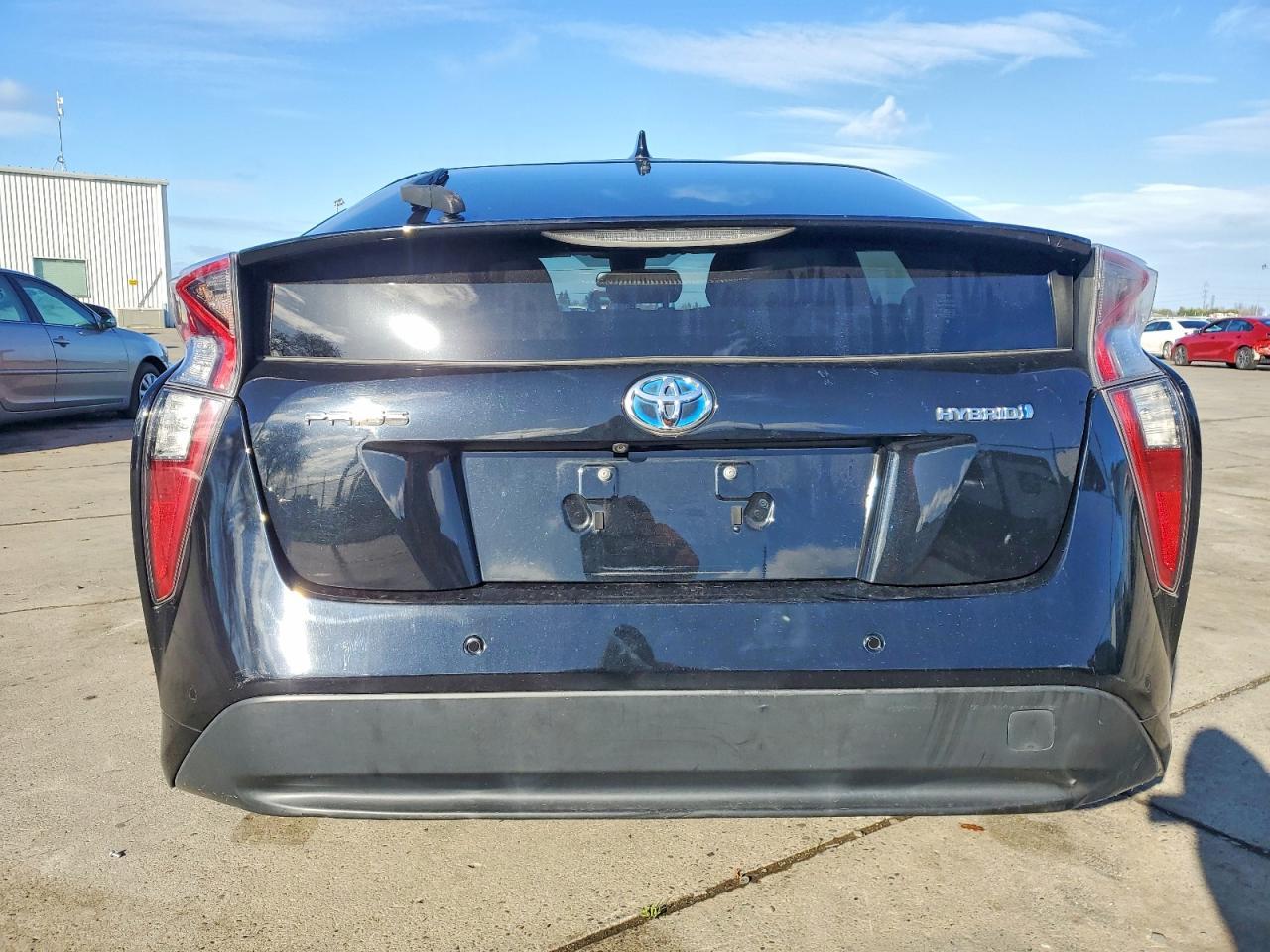 2018 Toyota Prius - Image 6