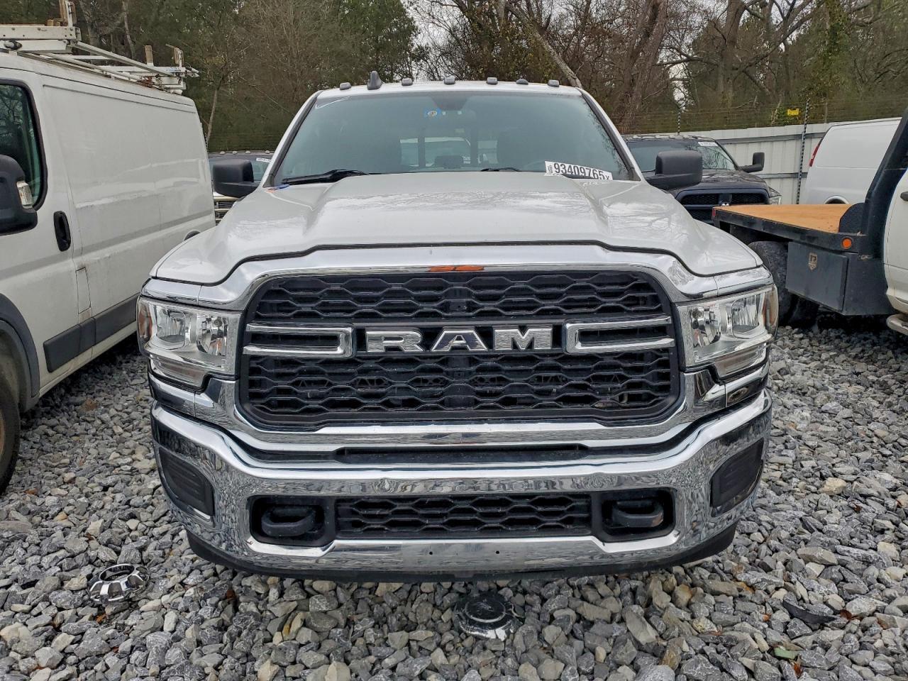 2022 Ram 2500 Tradesman - Фото 5