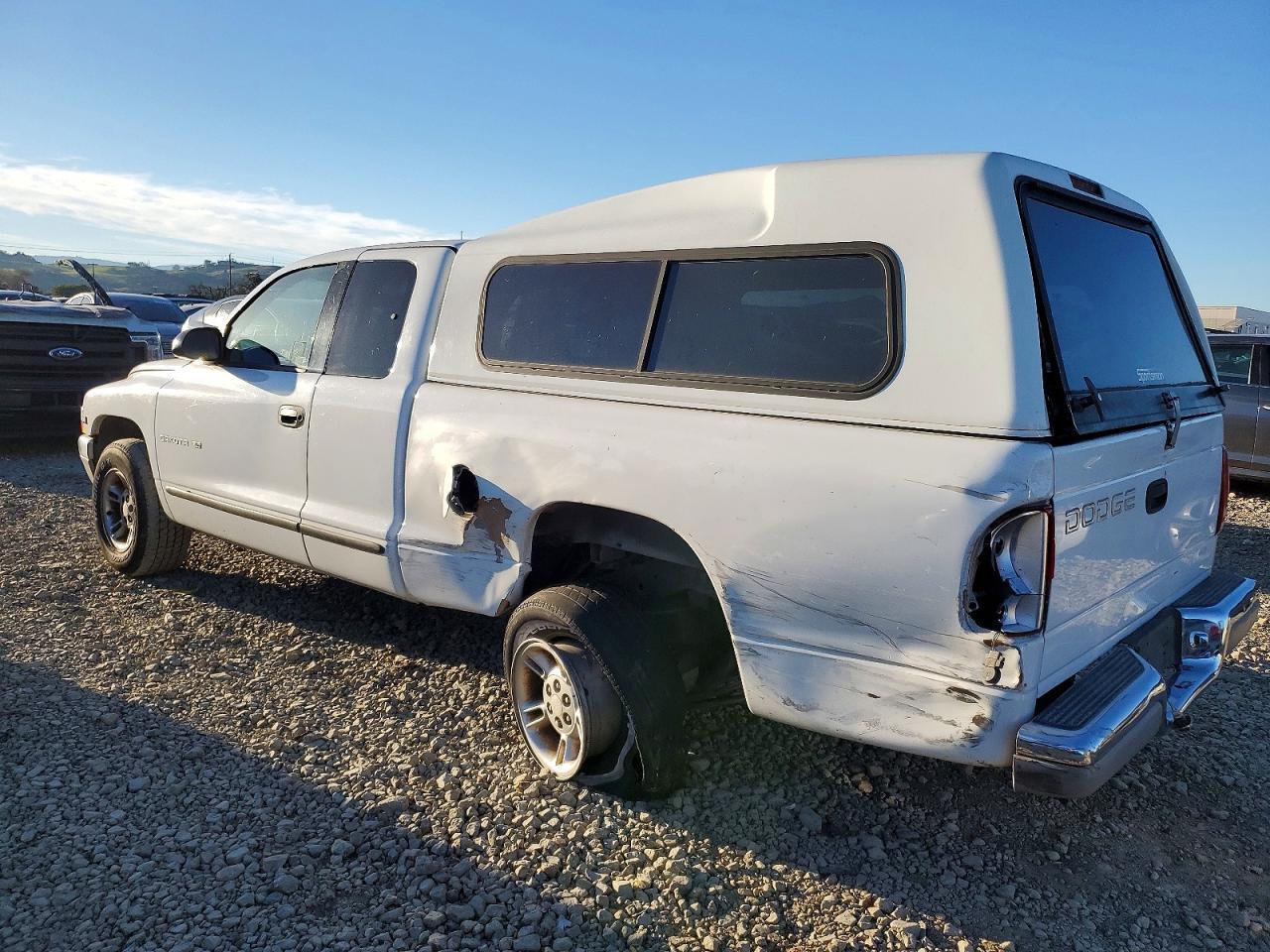 1998 Dodge Dakota - Image 2
