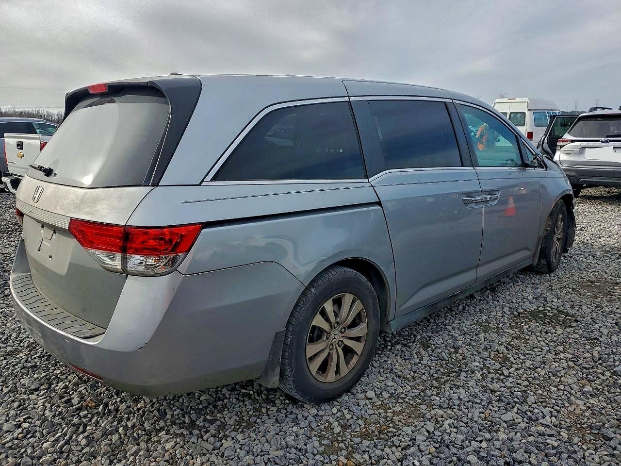 2016 Honda Odyssey Exl - Image 3