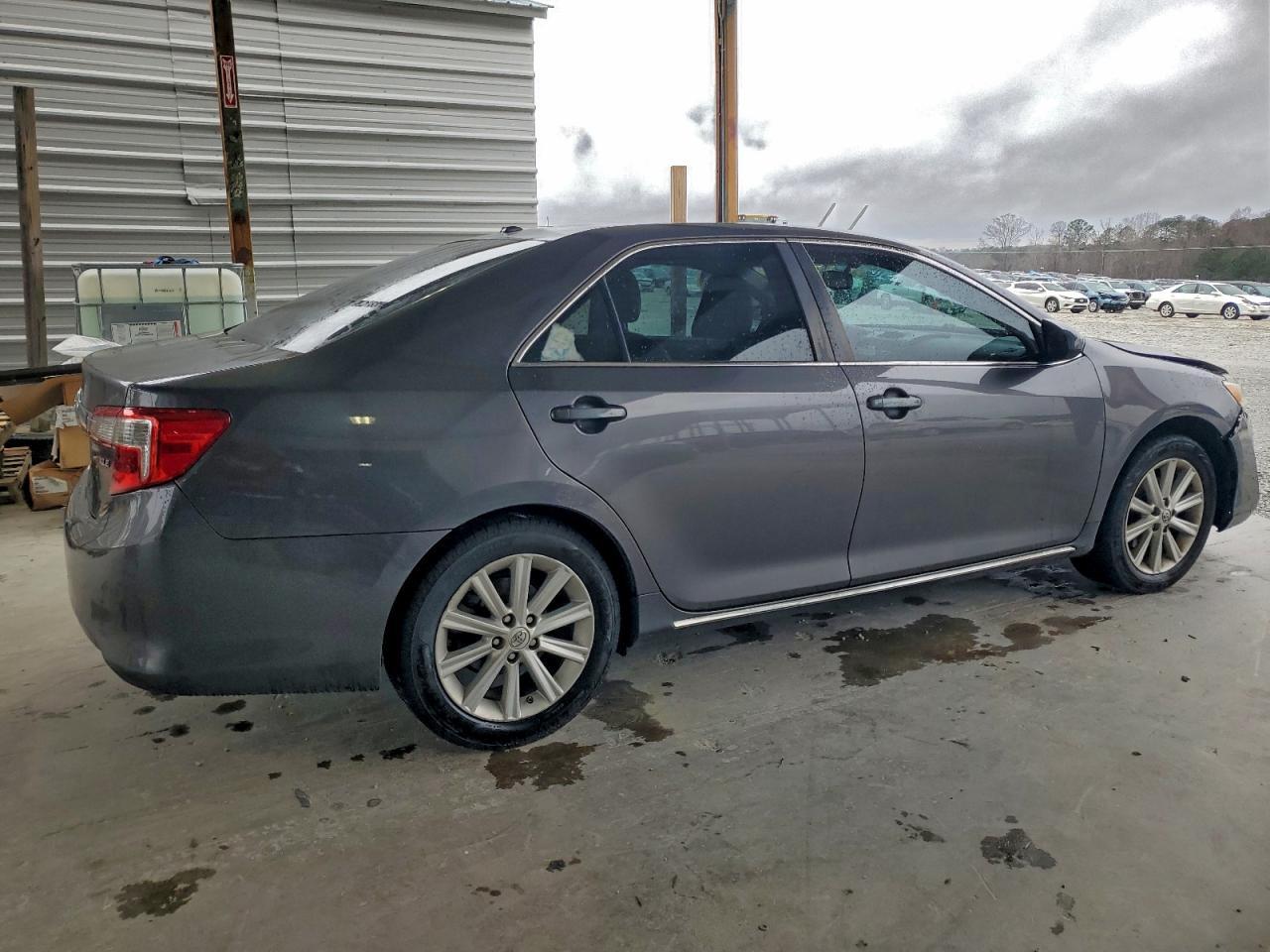 2014 Toyota Camry Se - Фото 3