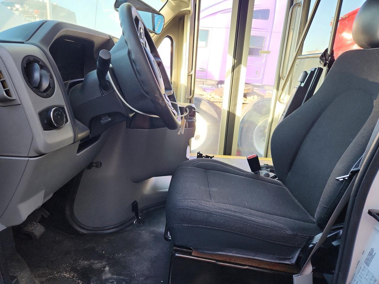2025 Ford E450 Shuttle Bus - Image 7