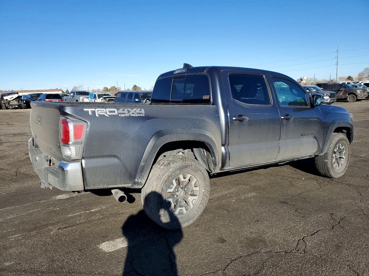 2023 Toyota Tacoma Double Cab - Image 3