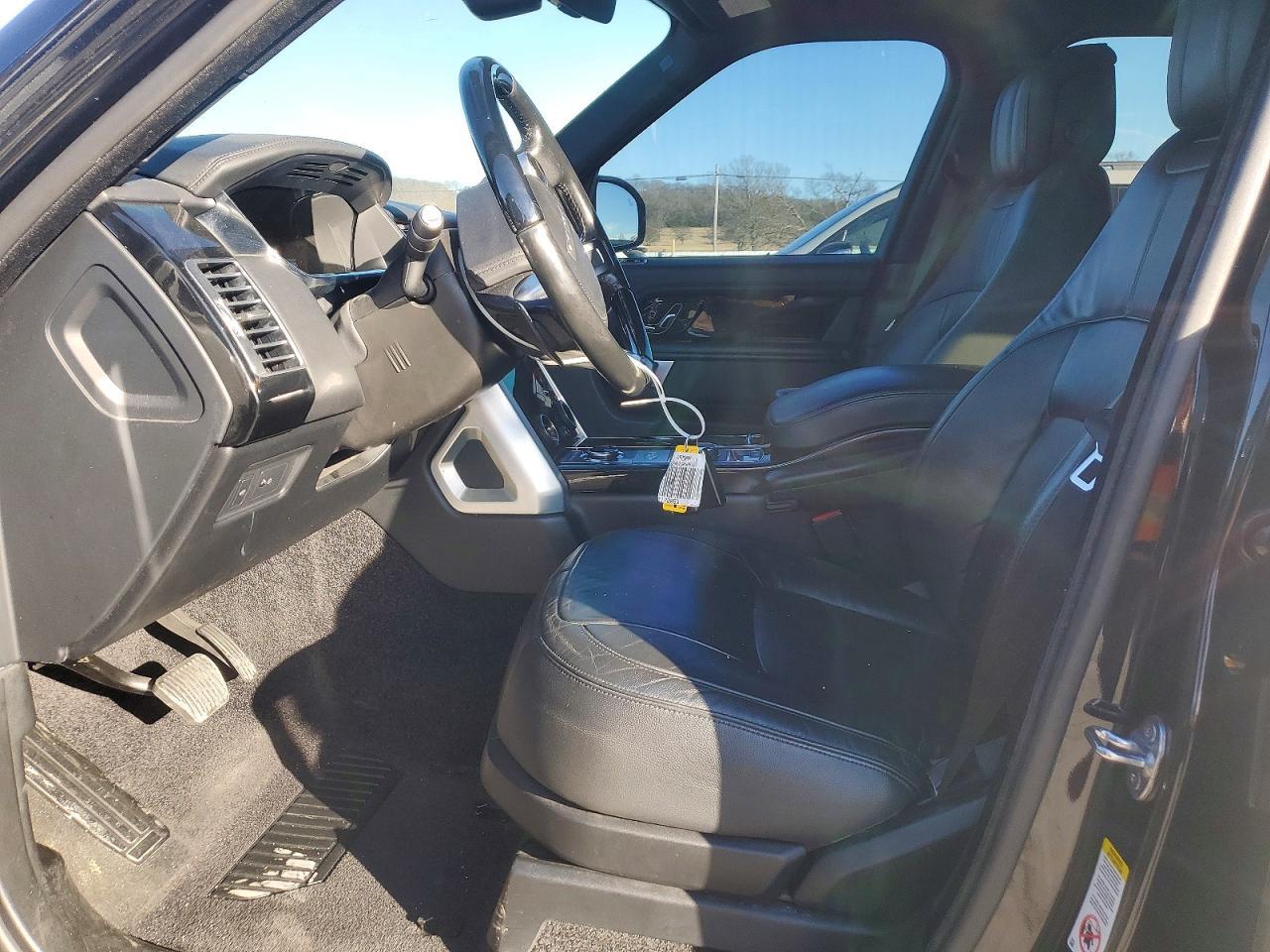 2018 Land Rover Range Rover - Image 7