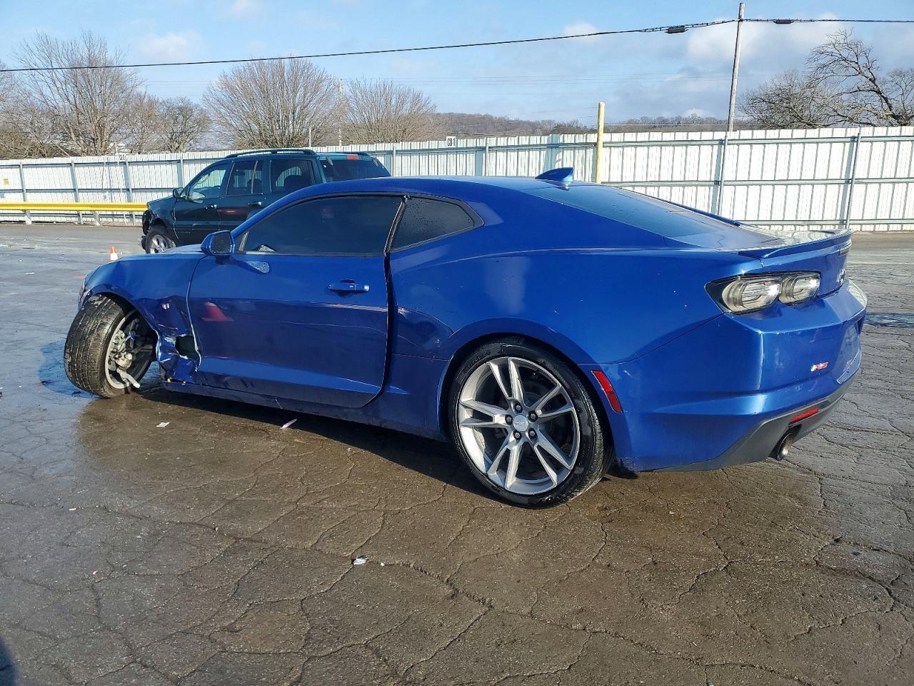 2020 Chevrolet Camaro Ls - Фото 2