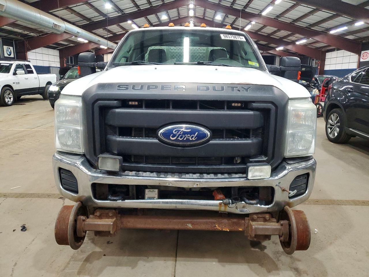 2011 Ford F350 Super Duty - Image 5