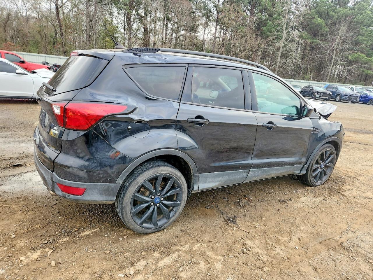 2019 Ford Escape Se - Фото 3
