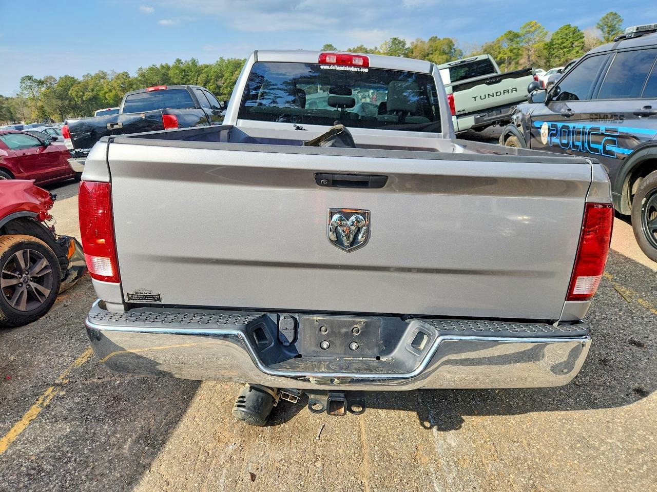 2019 Ram 1500 Classic Tradesman - Фото 6