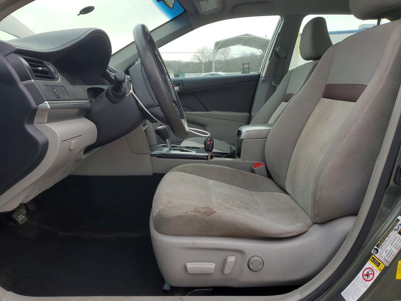 2013 Toyota Camry Le - Фото 7