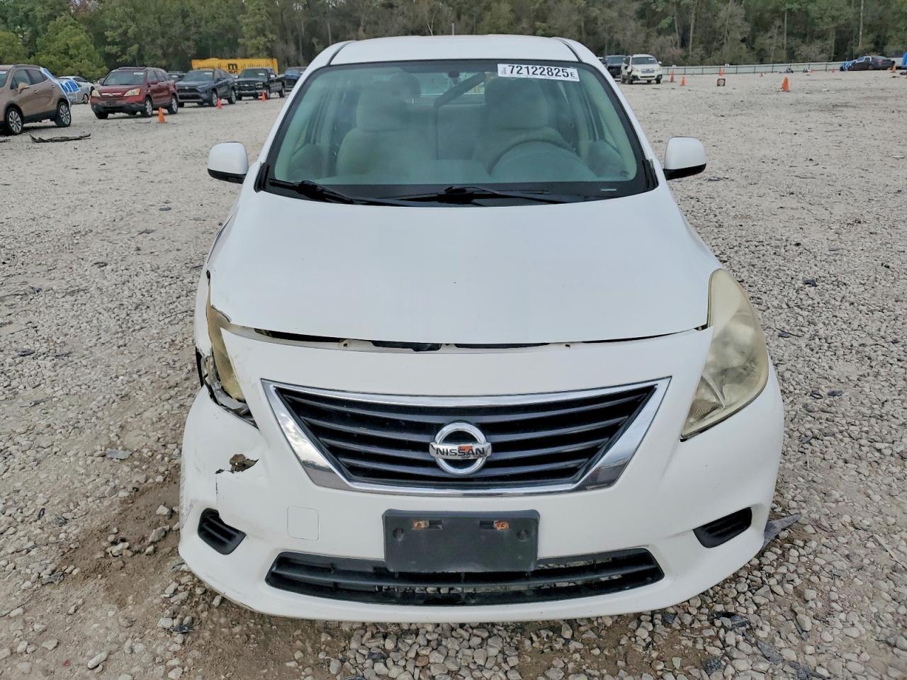 2014 Nissan Versa S - Фото 5