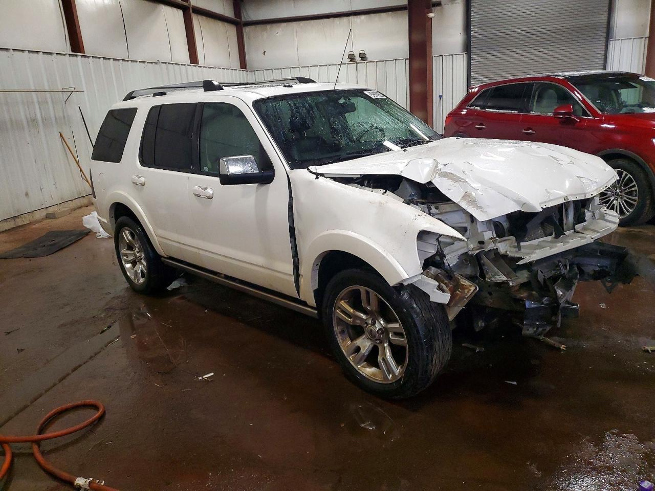 2010 Ford Explorer Limited - Image 4