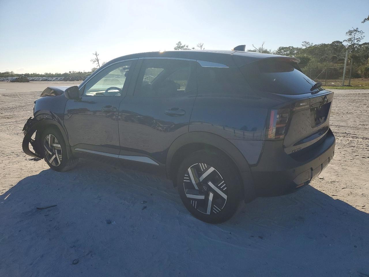 2025 Nissan Kicks Sv - Фото 2