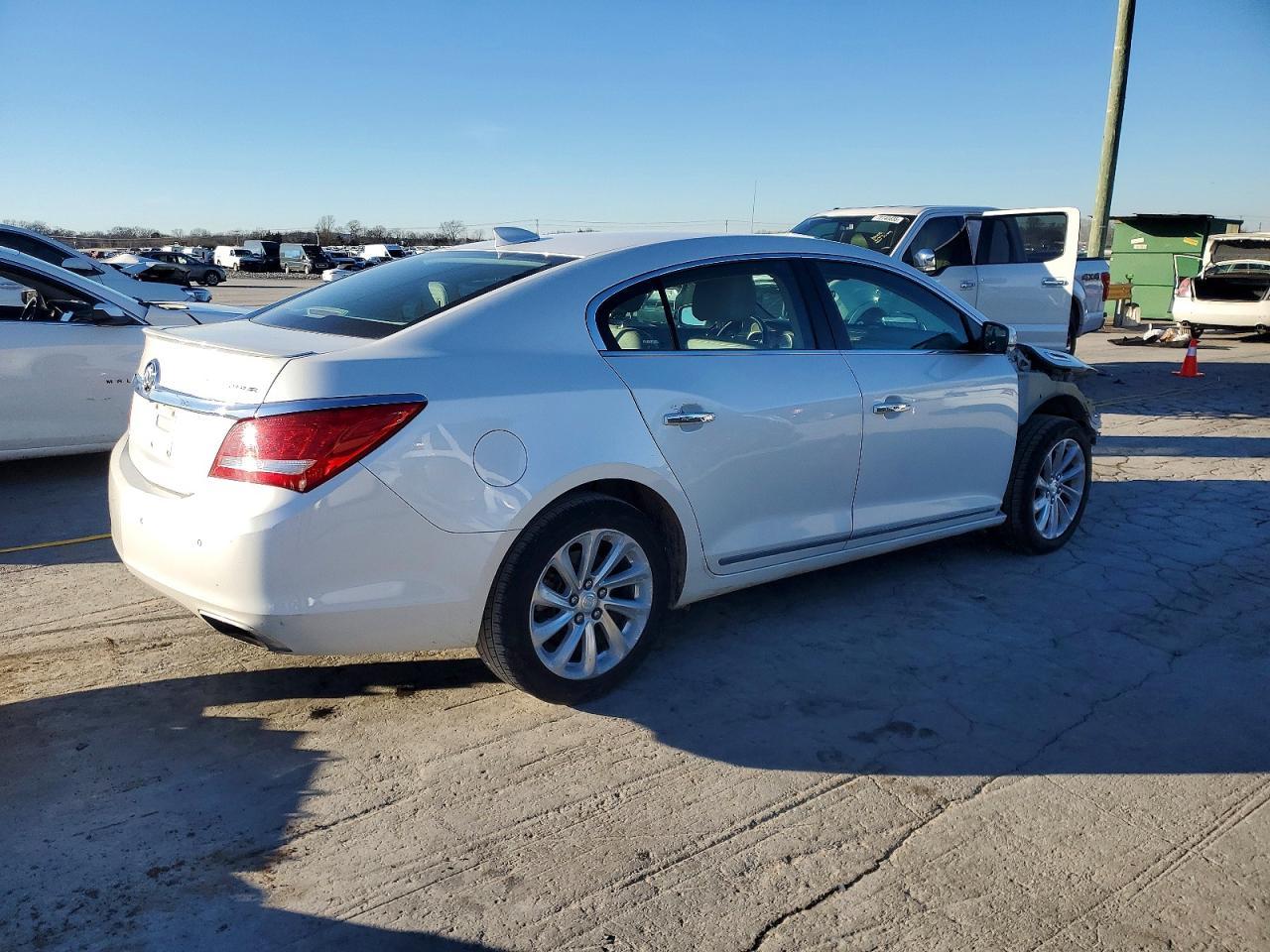 2016 Buick Lacrosse - Фото 3