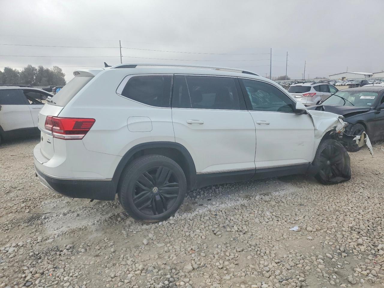 2019 Volkswagen Atlas Sel Premium - Фото 3