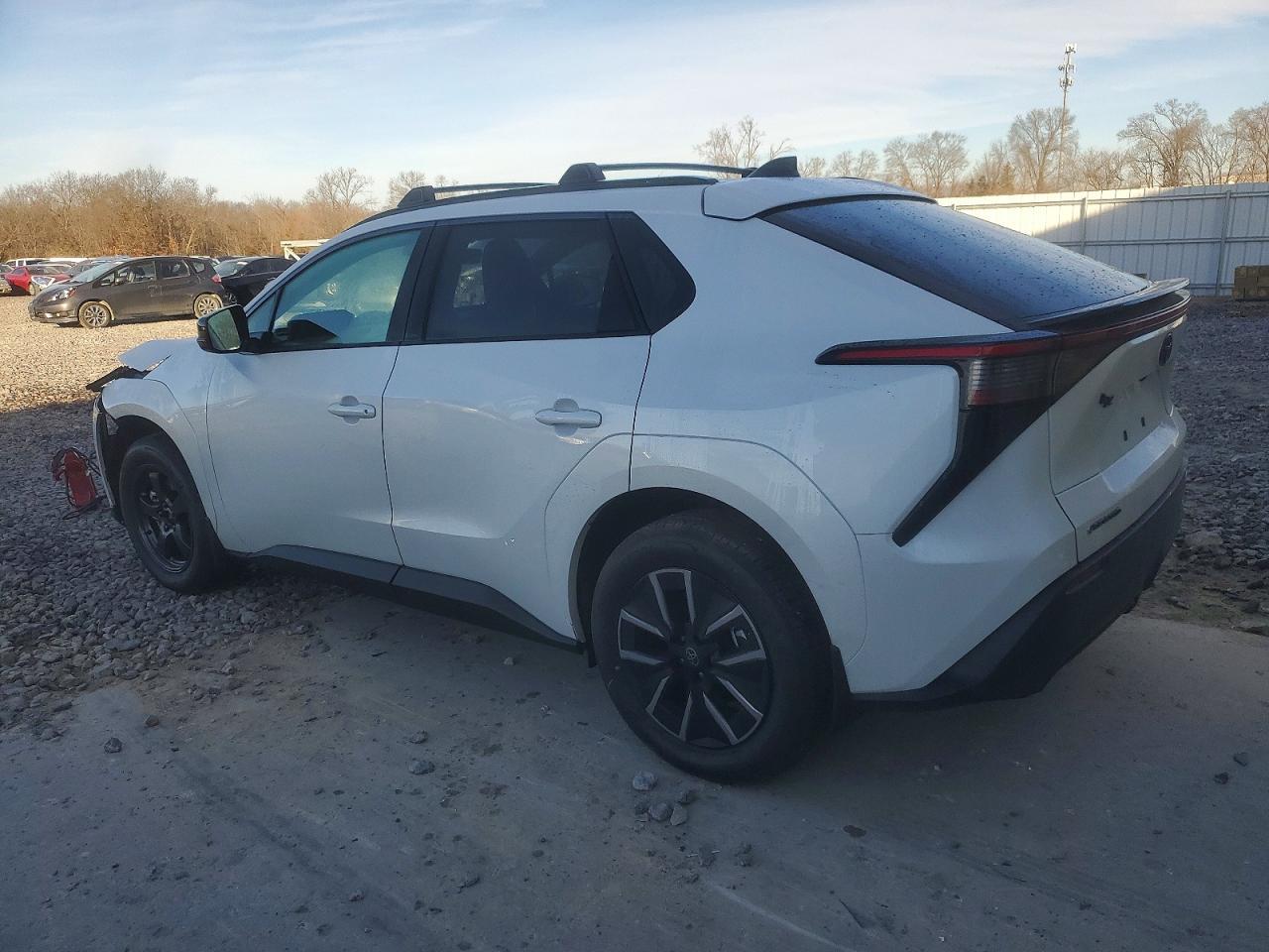 2026 Toyota Bz Xle - Фото 2