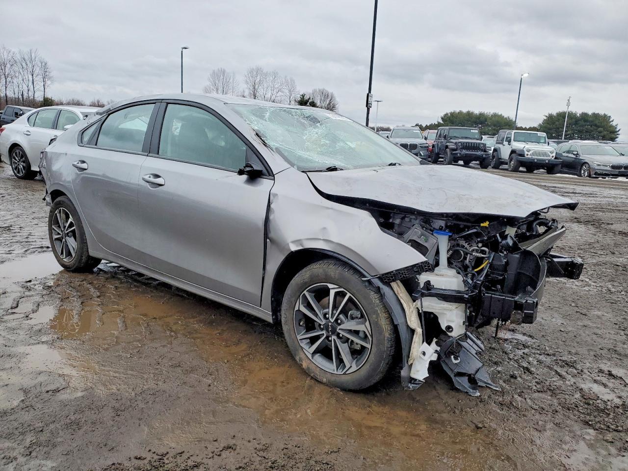 2023 Kia Forte Lxs - Фото 4