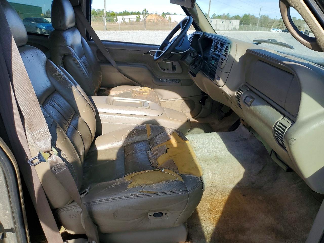 1999 Chevrolet Suburban C1500 - Фото 7
