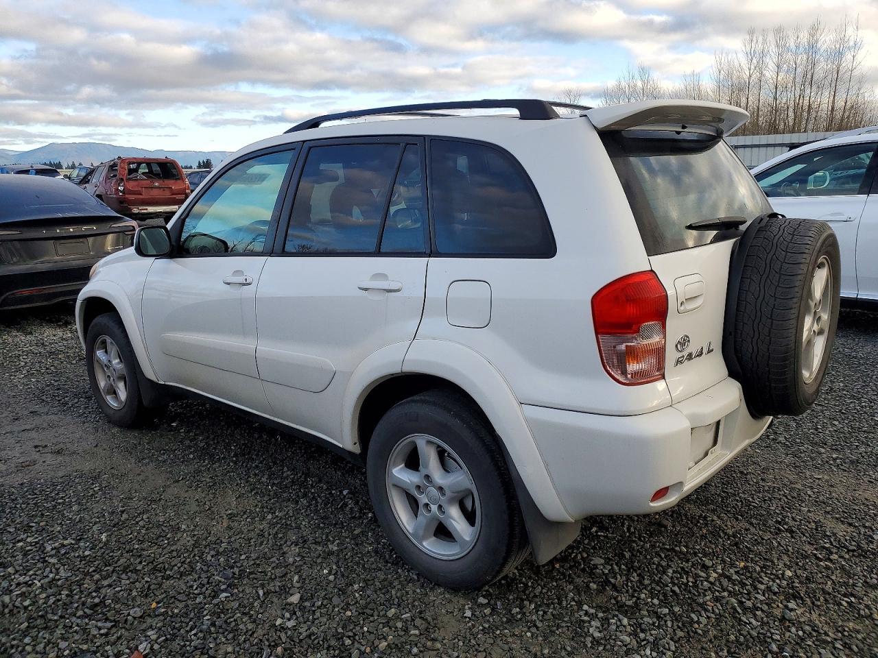 2002 Toyota Rav4 Base - Image 2