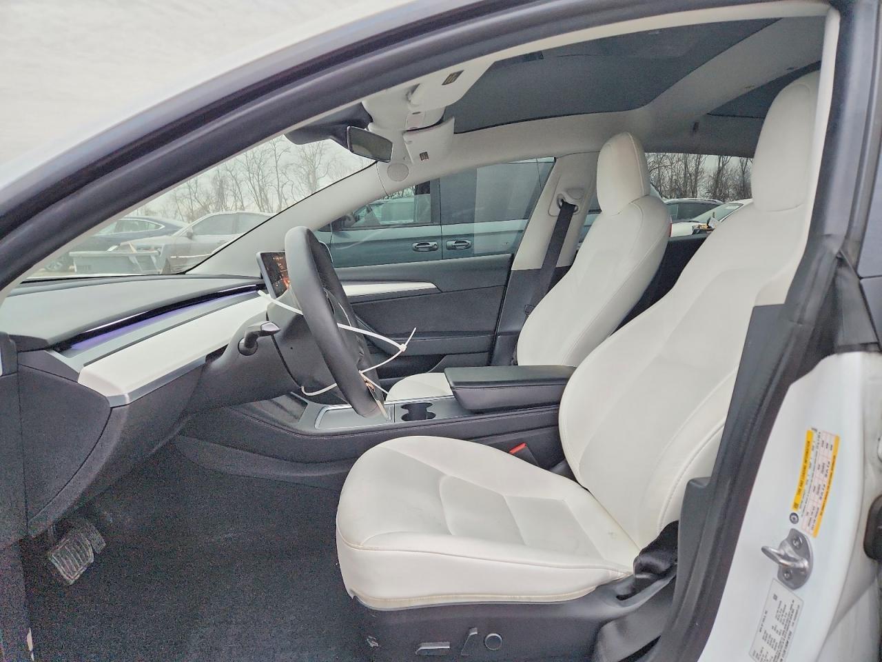 2022 Tesla Model 3 - Фото 7