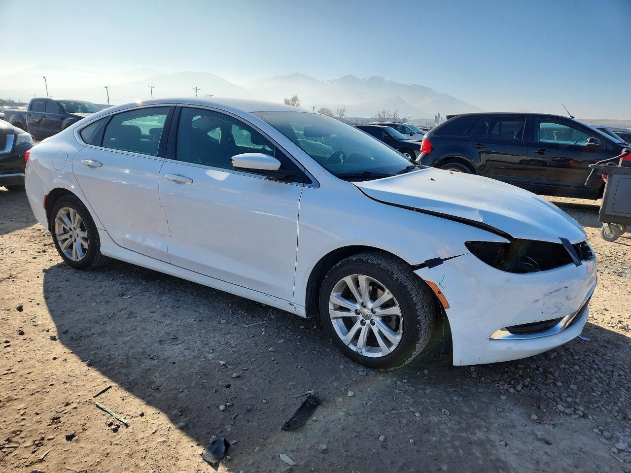 2016 Chrysler 200 Limited - Фото 4