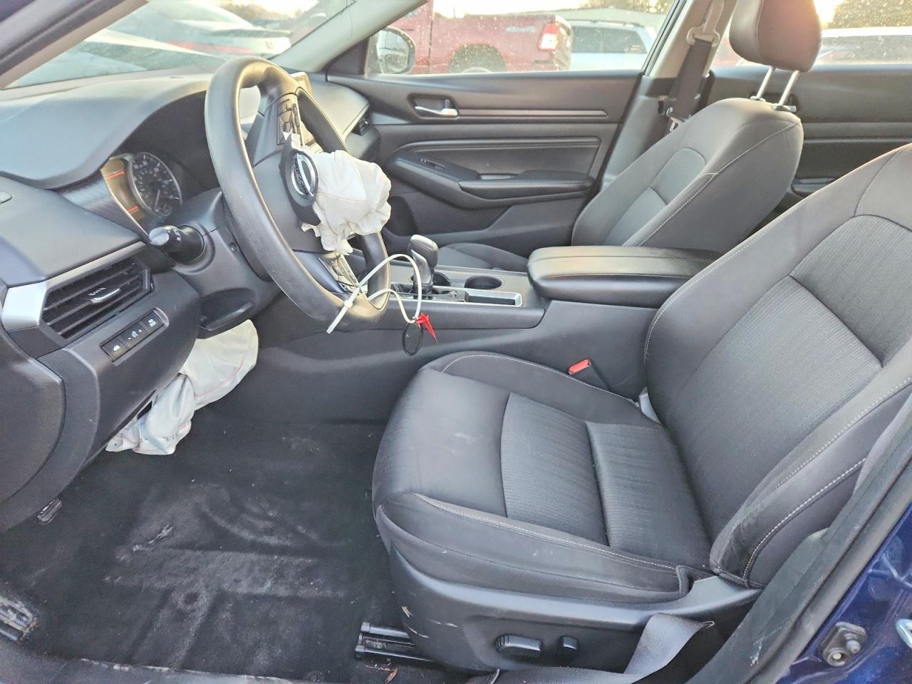 2019 Nissan Altima S - Фото 7