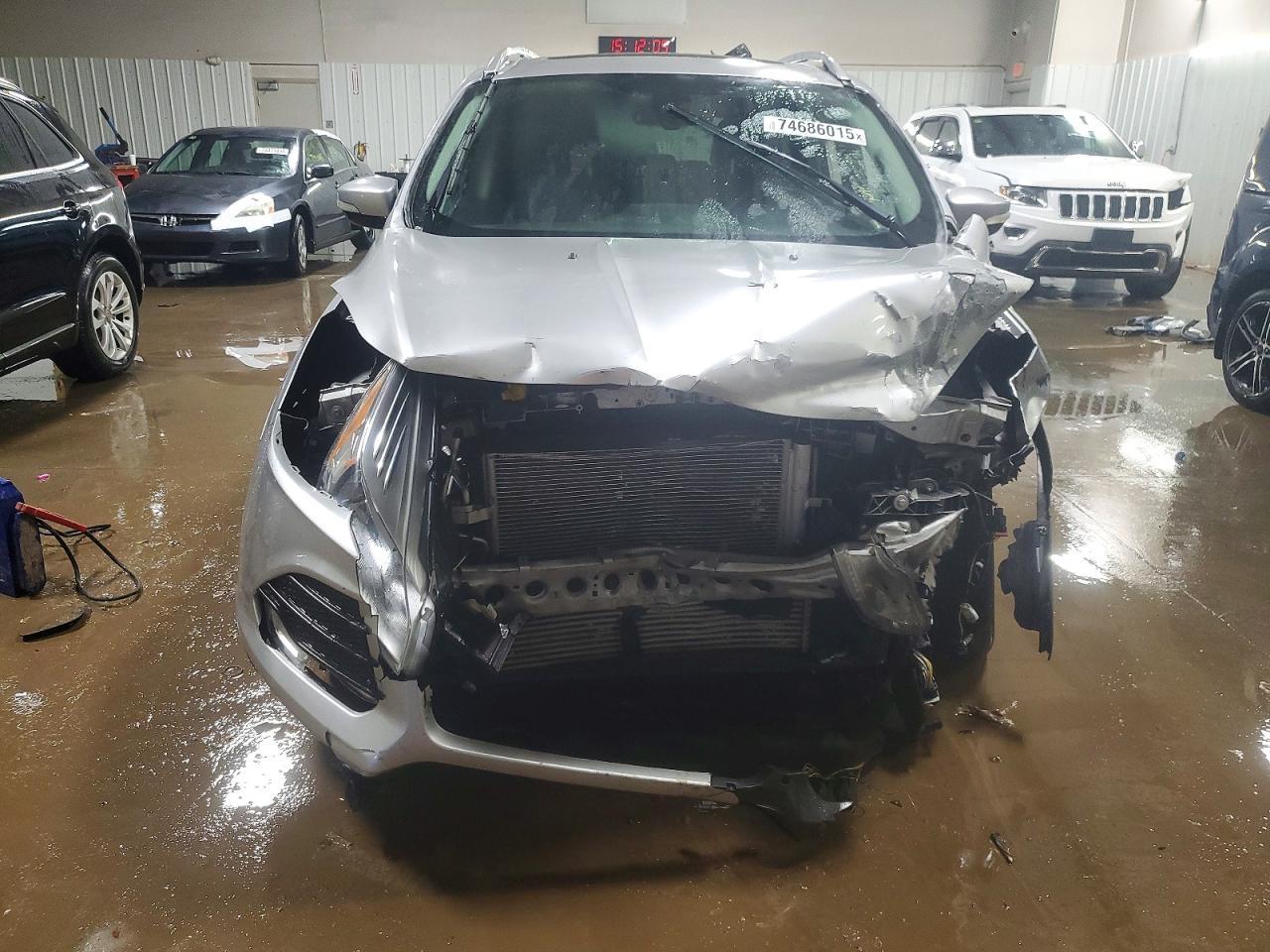 2016 Ford Escape Titanium - Фото 5