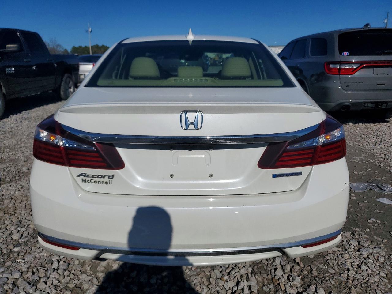 2017 Honda Accord Hybrid Exl - Image 6