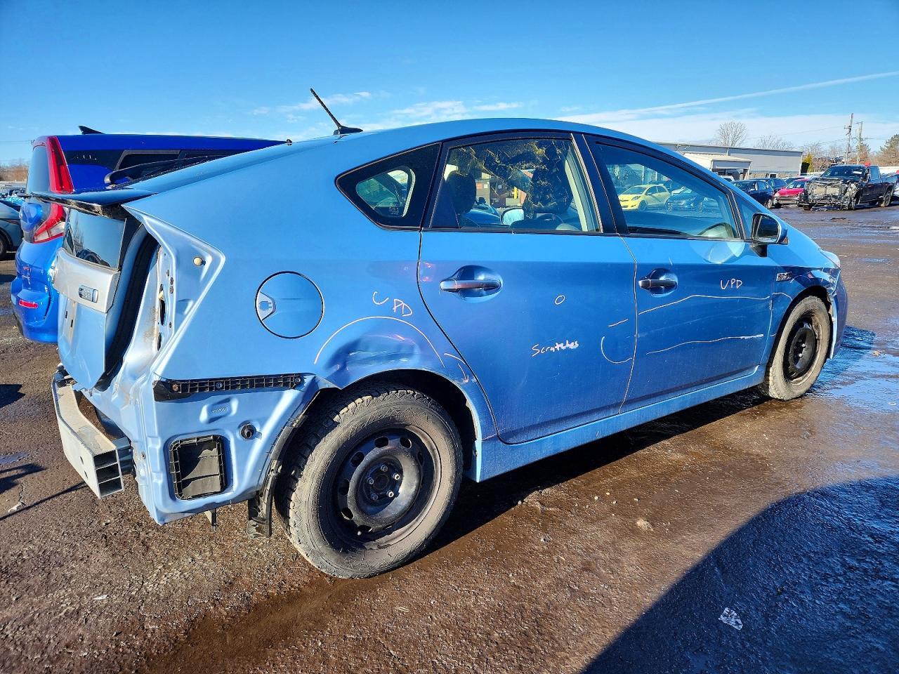 2014 Toyota Prius Plug-In Hybrid Base - Image 3