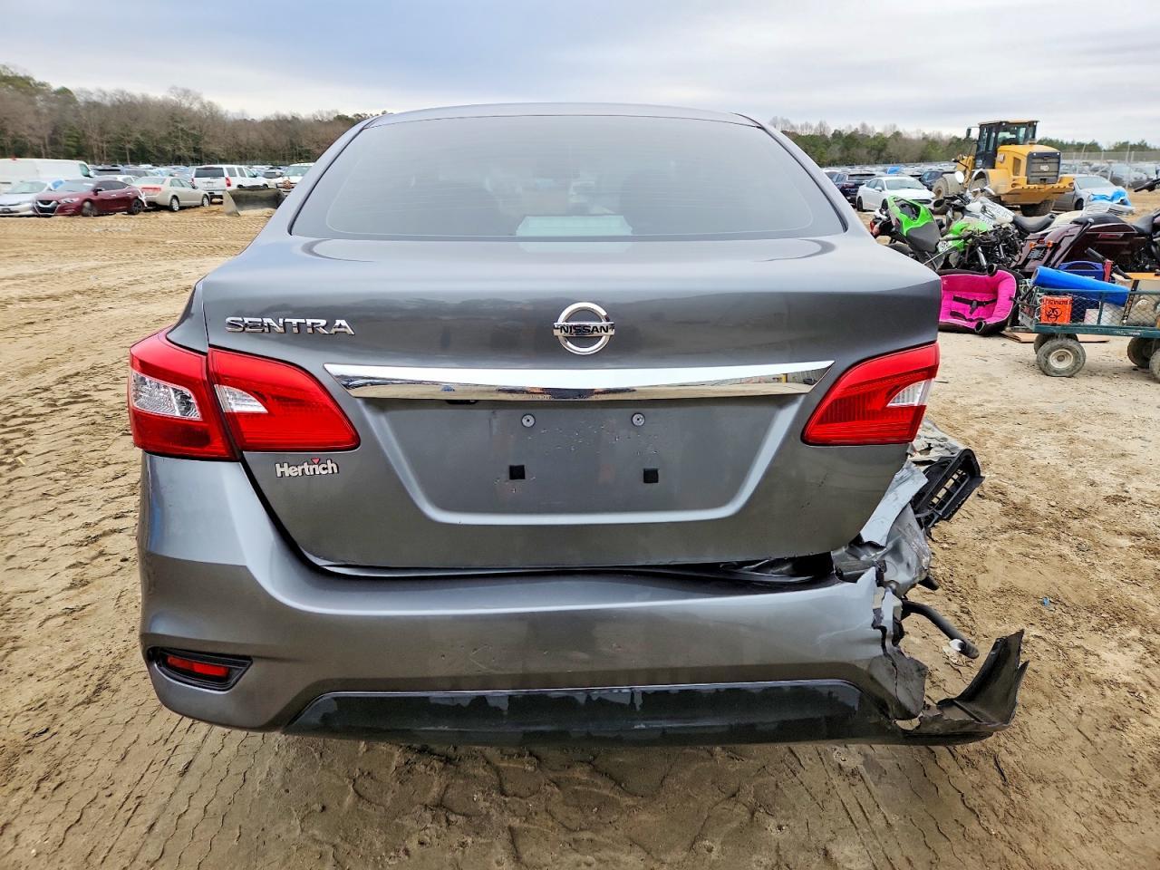 2018 Nissan Sentra S - Фото 6