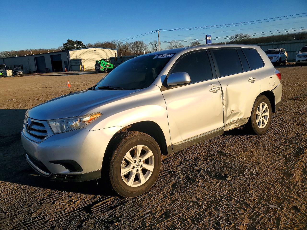 2013 Toyota Highlander Base