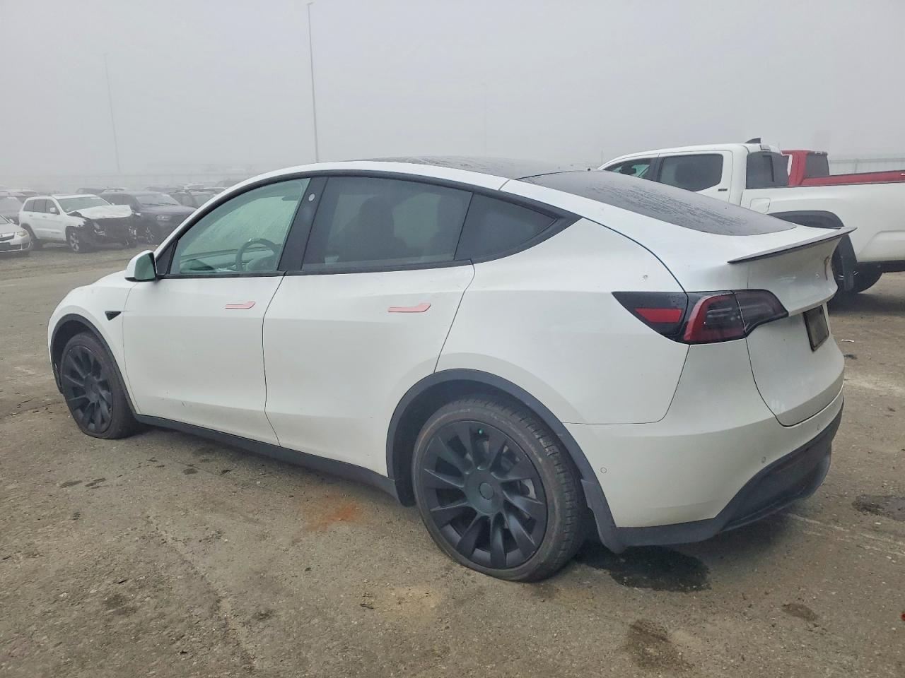 2021 Tesla Model Y - Image 2