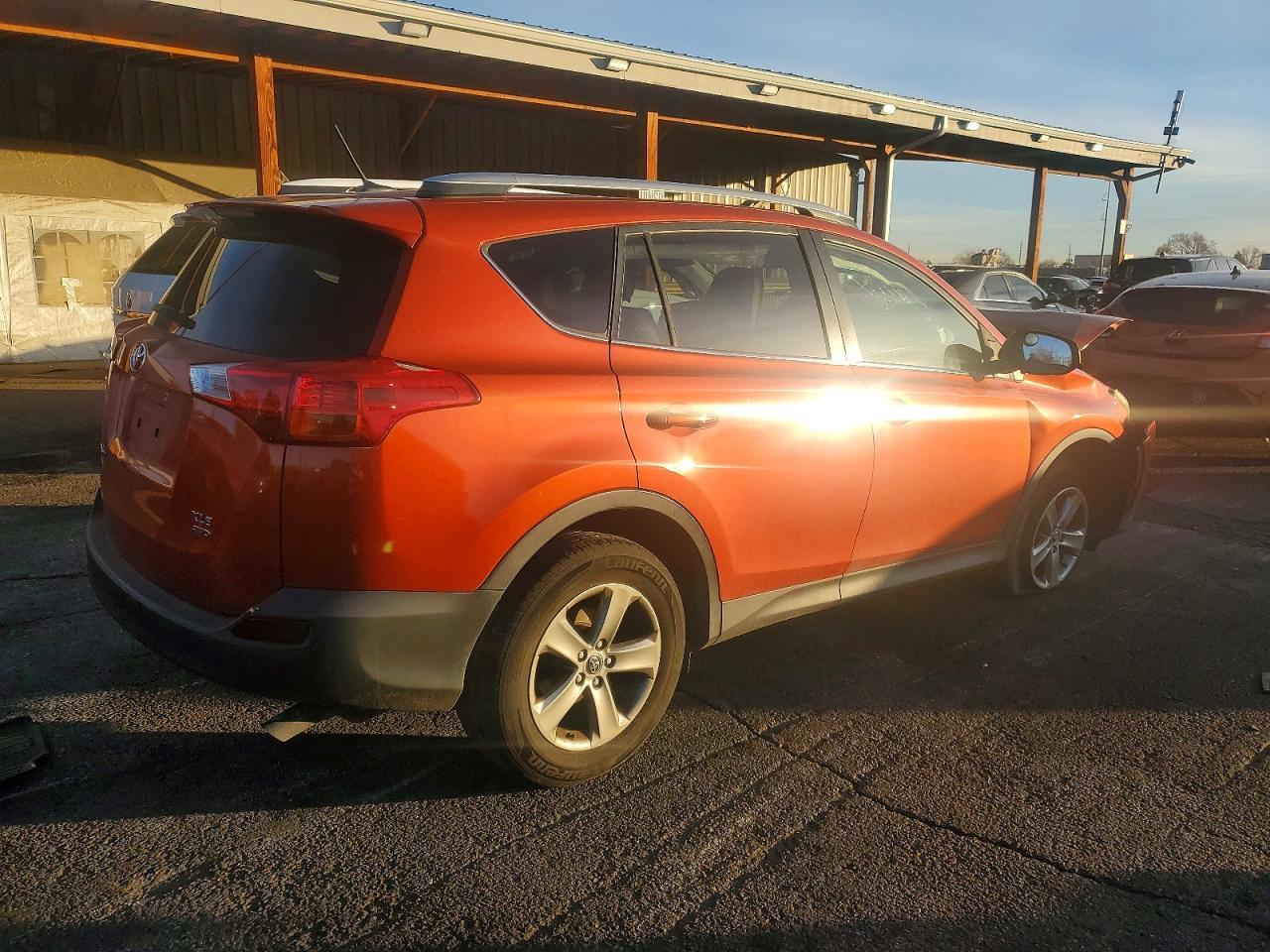 2015 Toyota Rav4 Xle - Image 3