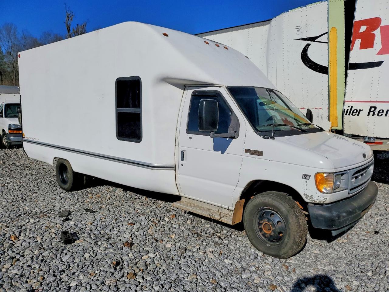 2001 Ford E350 Delivery Truck - Фото 4