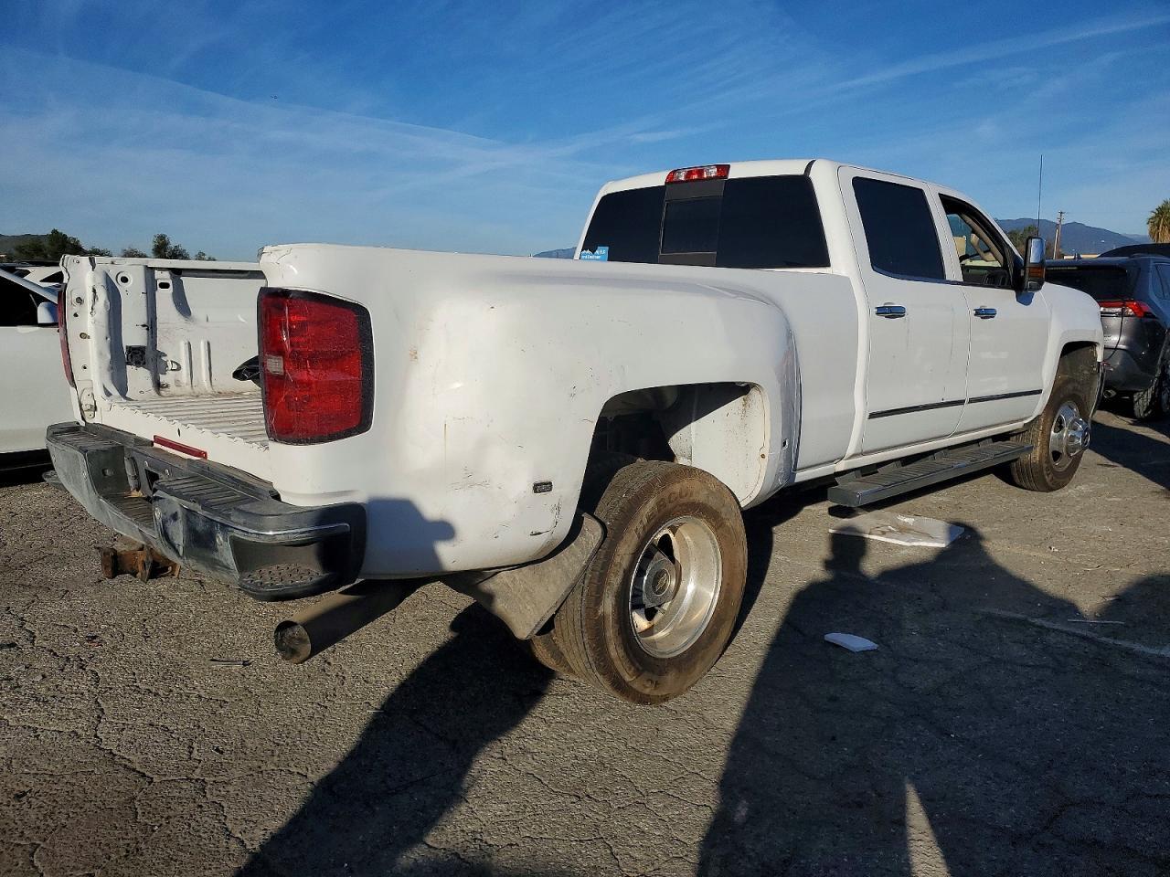 2015 Chevrolet Silverado K3500 Ltz - Фото 3