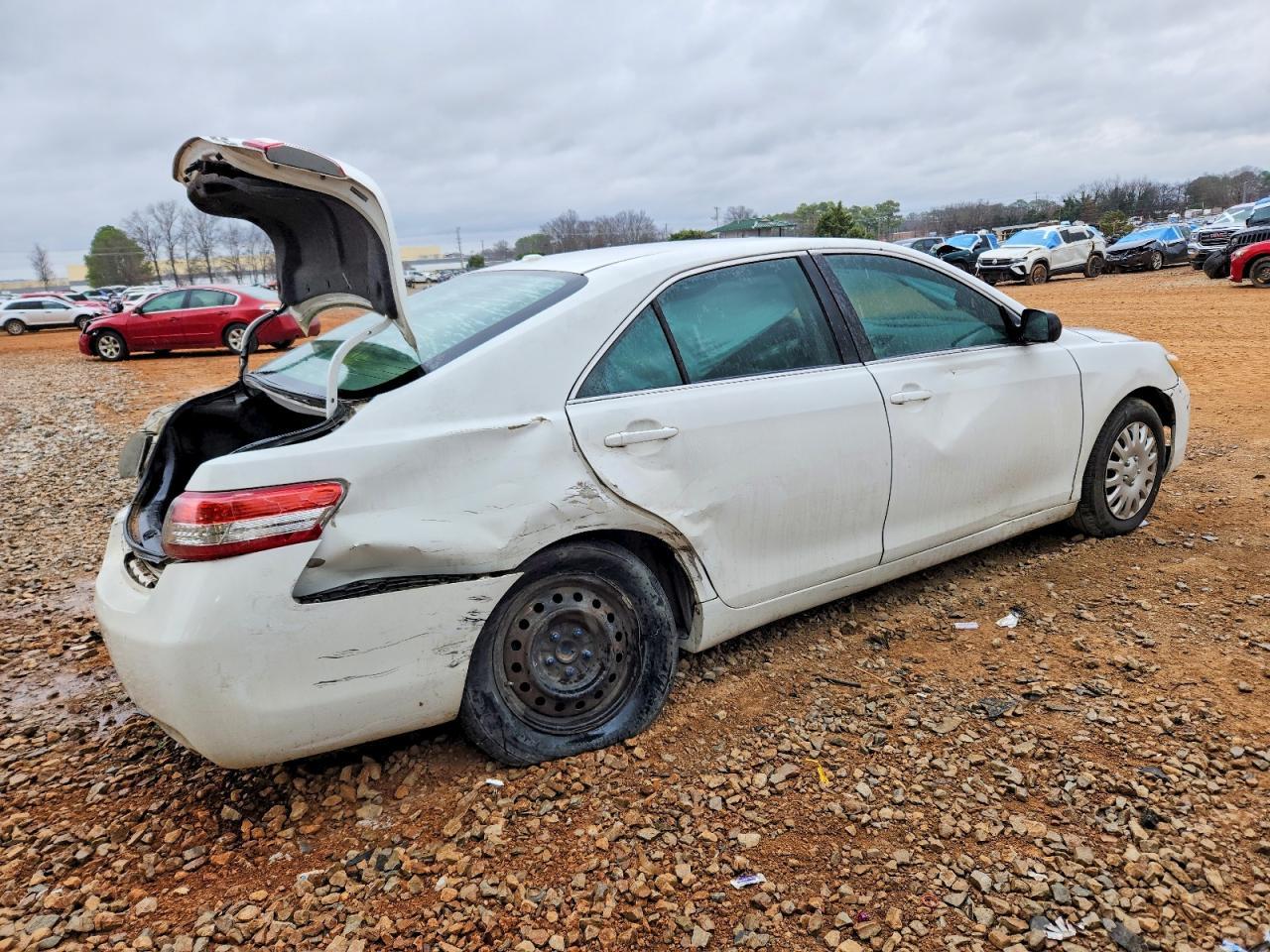 2010 Toyota Camry Base - Фото 3