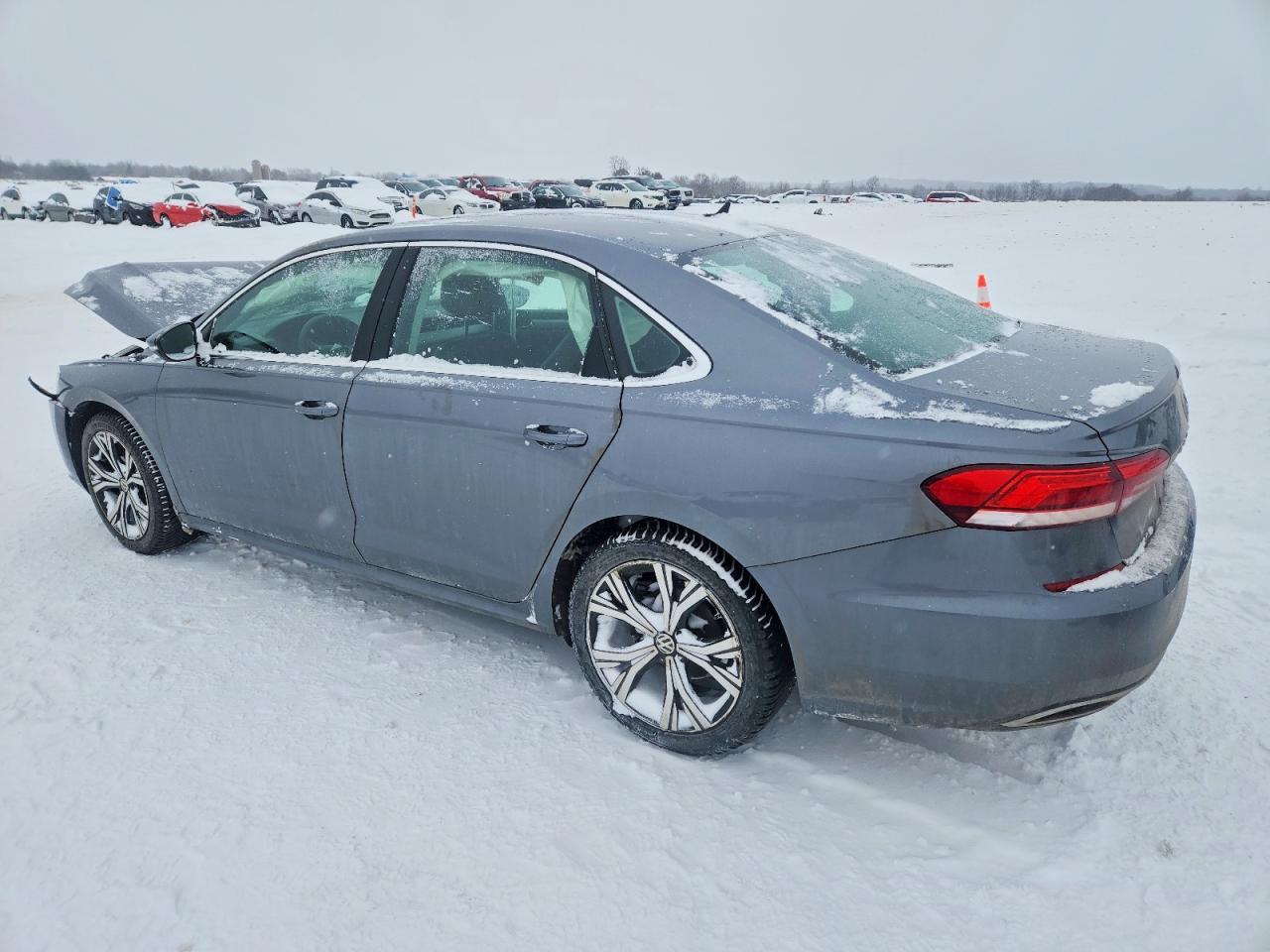 2021 Volkswagen Passat Se - Фото 2